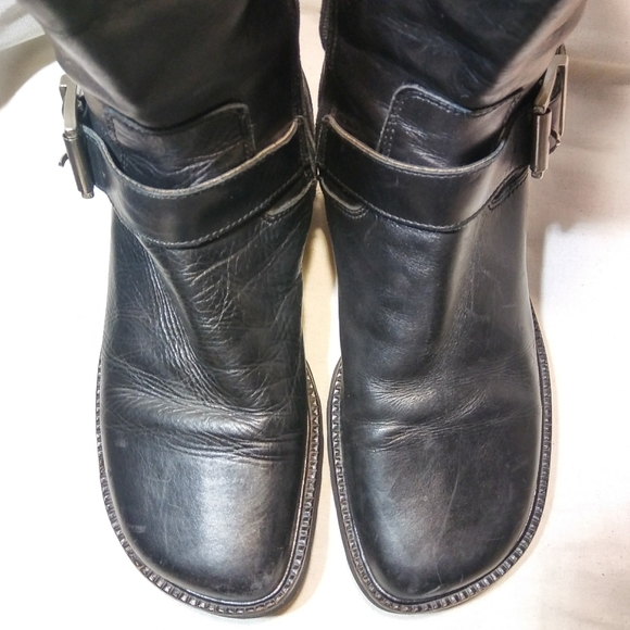 Donald J Pliner Boots - Picture 11 of 12
